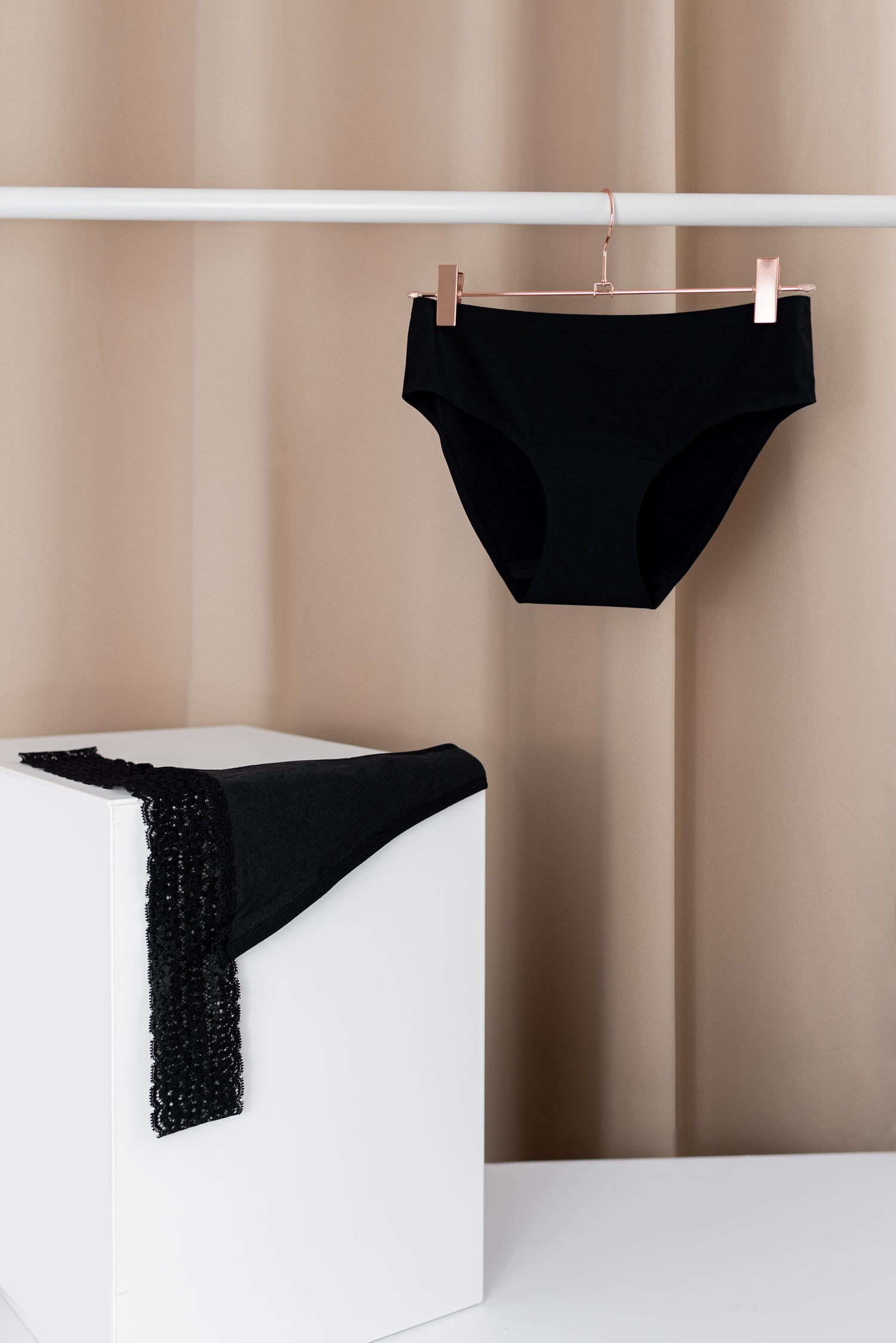 Femme Tasse Seamless Period Pants